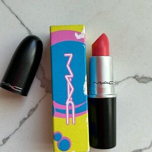 MAC Cosmetics Lipstick Quick Zizzle